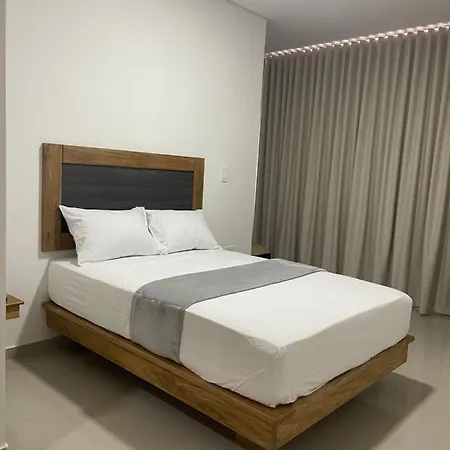 Hotel El Faro - Desayunos Incluidos - Manga, Cartagena